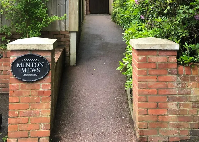 The Private Minton Mews No 3